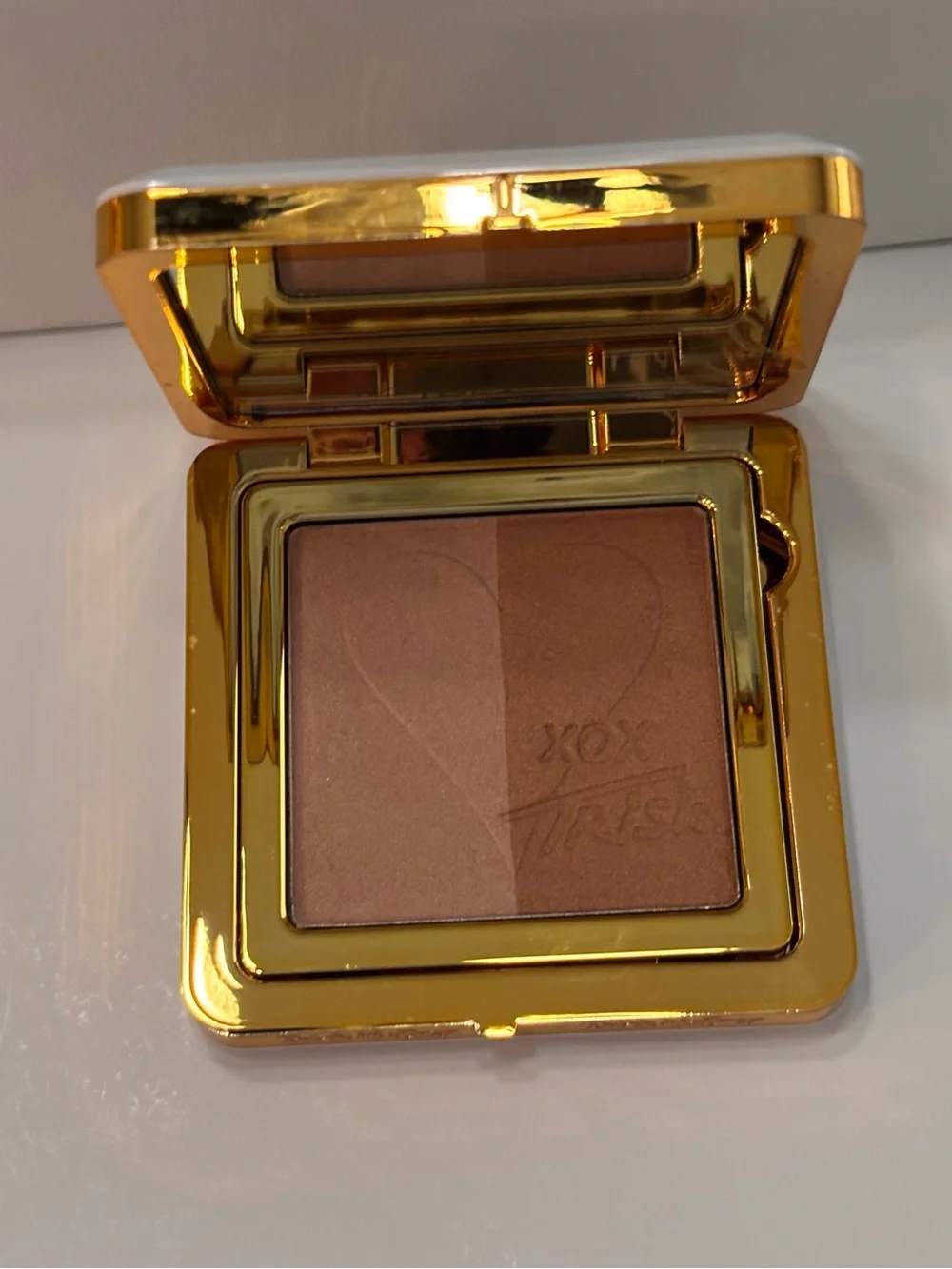 Trish McEvoy dual bronzer